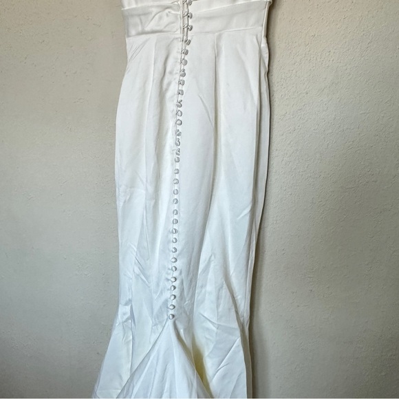 HOUSE OF CB 'Emilie' Off White Satin Mermaid Bridal Gown NWOT size XS - Picture 10 of 15